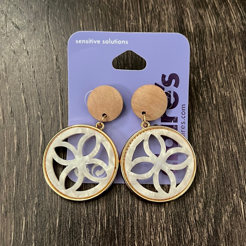 Claire’s Wooden Earrings